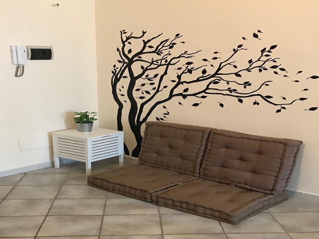 Myroom Station In Town 2